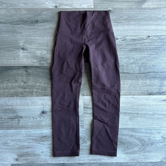 Lululemon High Rise Wunder Under Cropped Legging - Picture 2 of 8